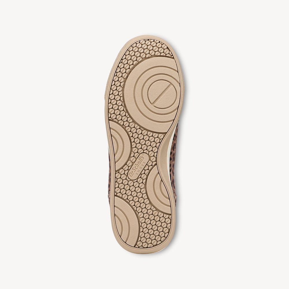 Women's Throwback Retro Sneaker - Image 7