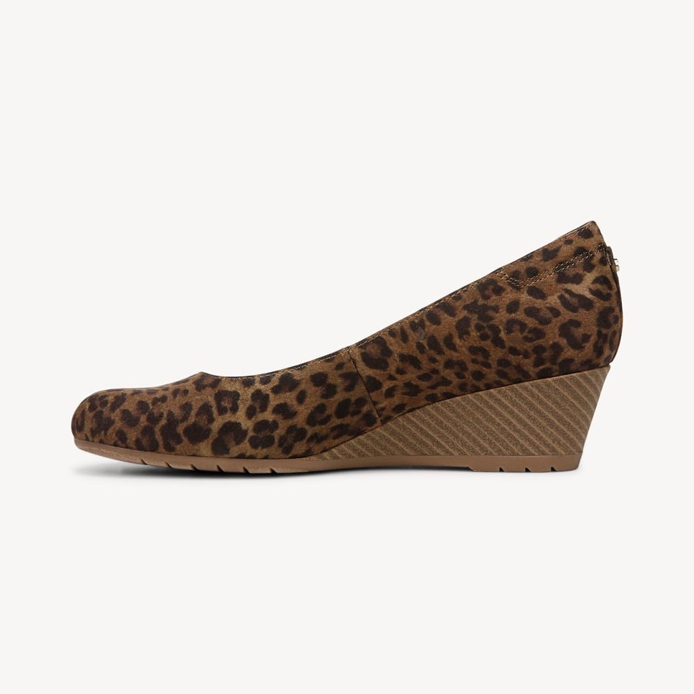 Women's Be Flex Wedge Pump - Image 4