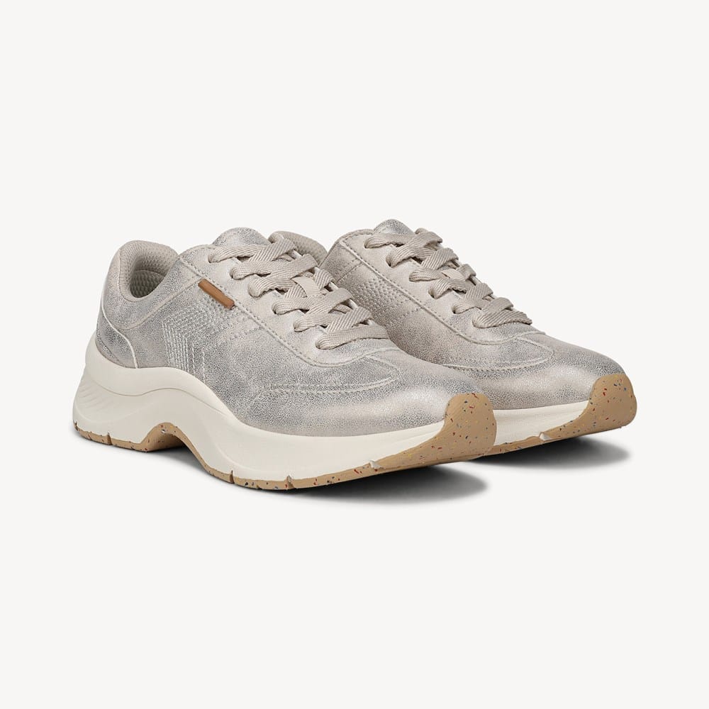 Women's Walk Mode Sneaker